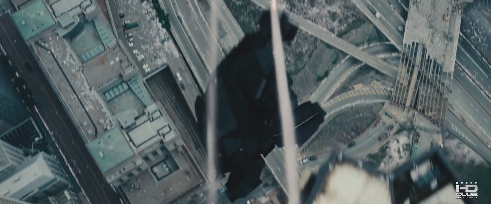The Dark Knight Rises - Official Trailer #3 [HD](1080p_H.264-AAC)[11-43-54].JPG