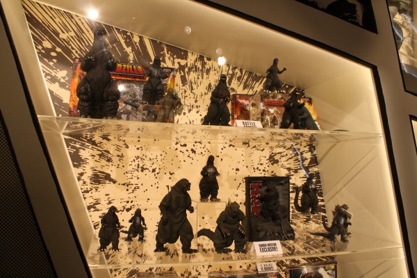 Godzilla-Encounter-Comic-Con-image-59-600x400.jpg
