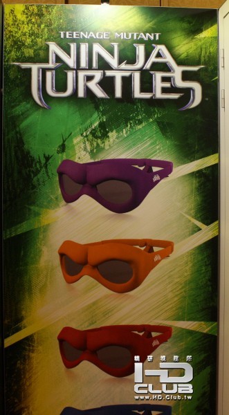 teenage-mutant-ninja-turtles-3d-glasses-331x600.jpg
