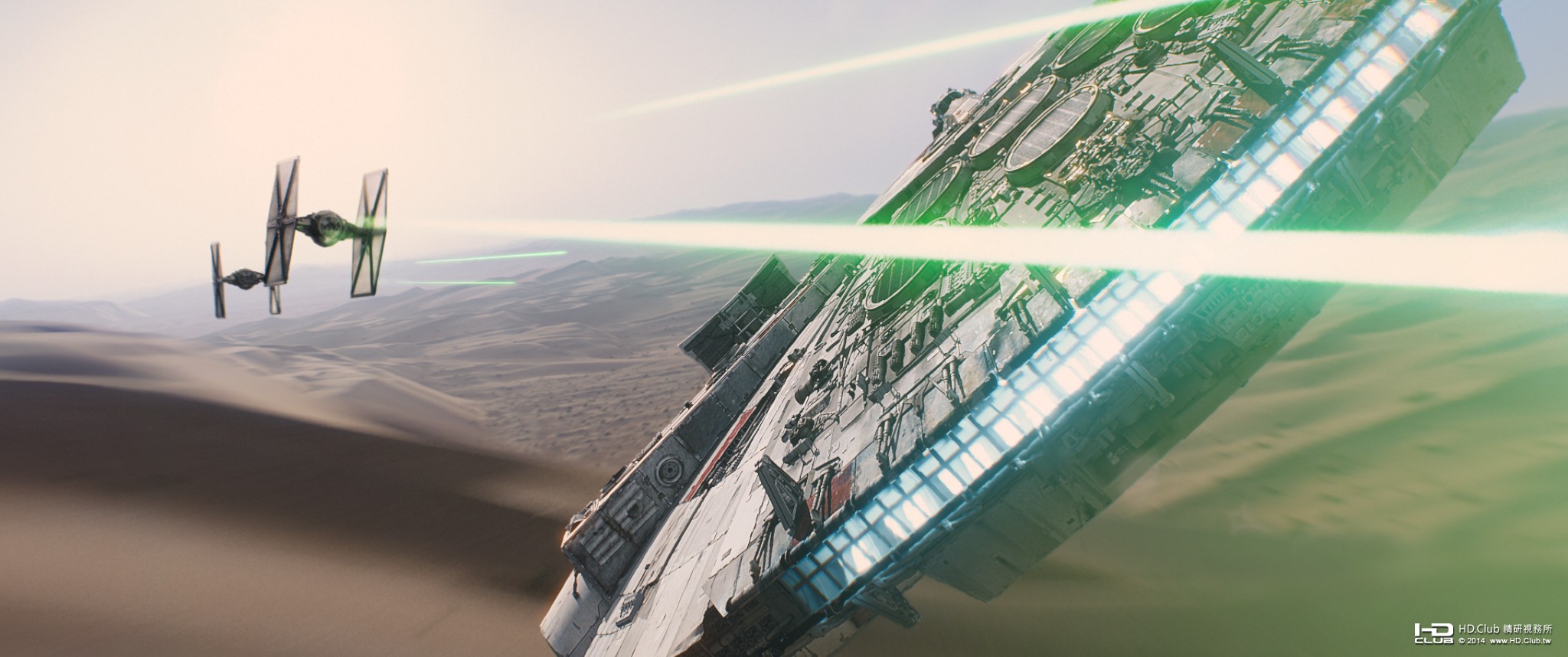 Star-Wars-7-The-Force-Awakens-Official-Millenium-Falcon-Photo.jpg