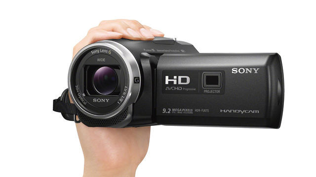 【圖2】Sony 【HDR-PJ675】具備內建微投影裝置，可立即投影拍攝影像，體驗分享樂趣！.jpg