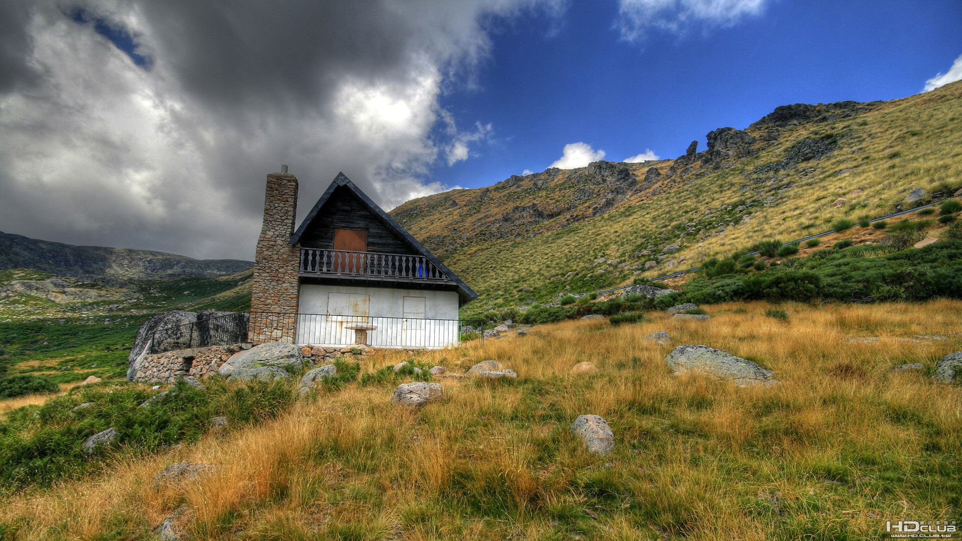 Mountain House - Serra Da Estrela, Portugal