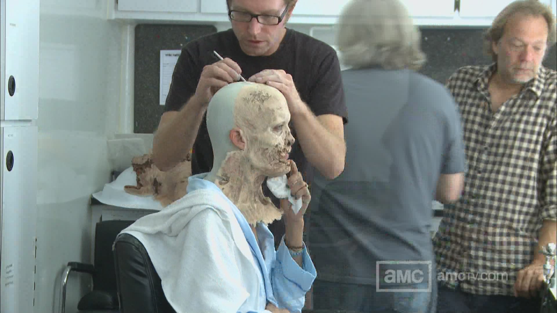 The Walking Dead - Behind The Scenes Part 2 1080i HDTV MPEG2 - RAS[(005296)11-54-29].JPG