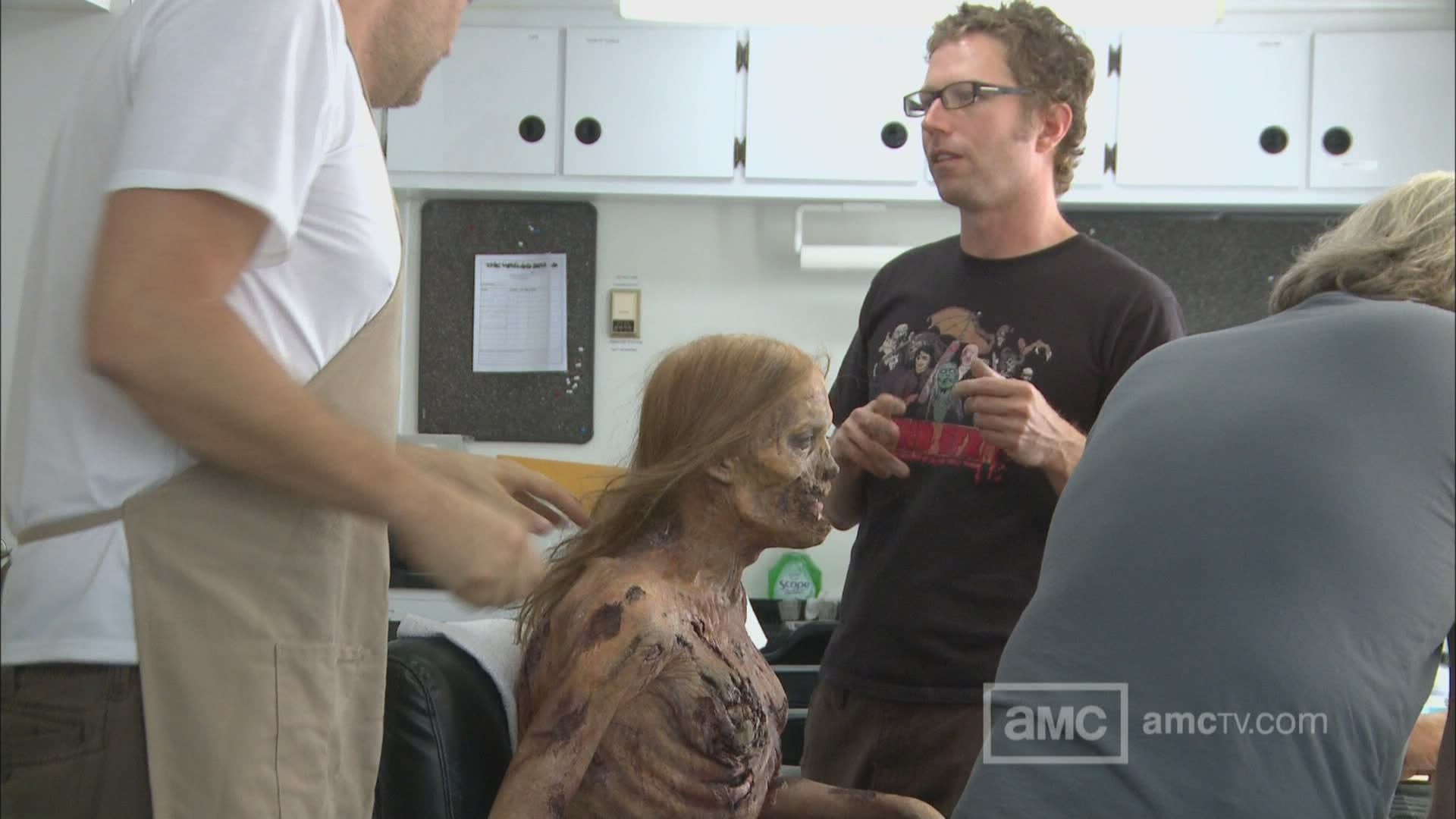 The Walking Dead - Behind The Scenes Part 2 1080i HDTV MPEG2 - RAS[(008811)11-56-54].JPG