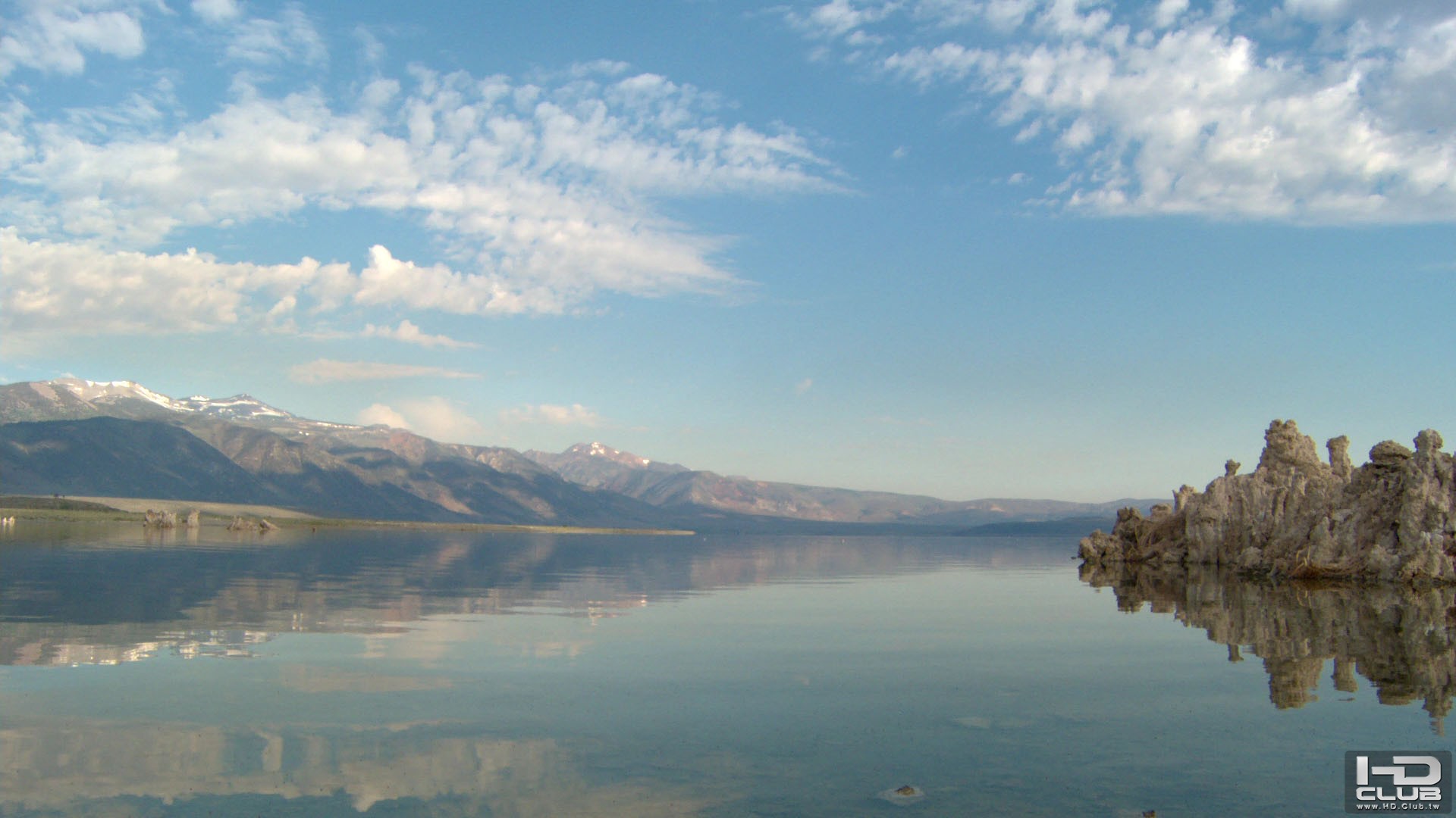 夢娜湖(Mono Lake)