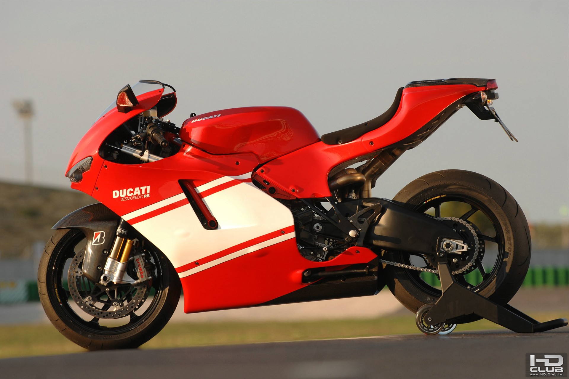 Ducati-Desmosedici_RR_mp112_pic_65824.jpg