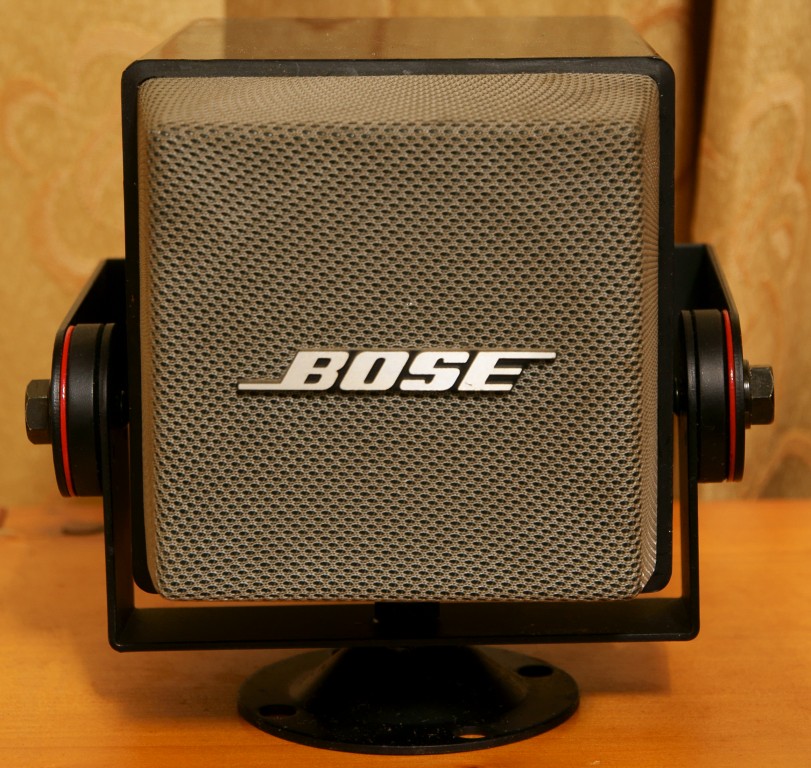 BOSE型號 501喇叭 - 正面