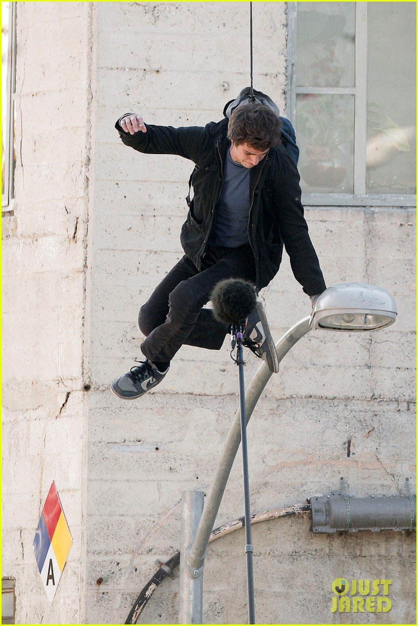 andrew-garfield-flying-spider-man-03.jpg