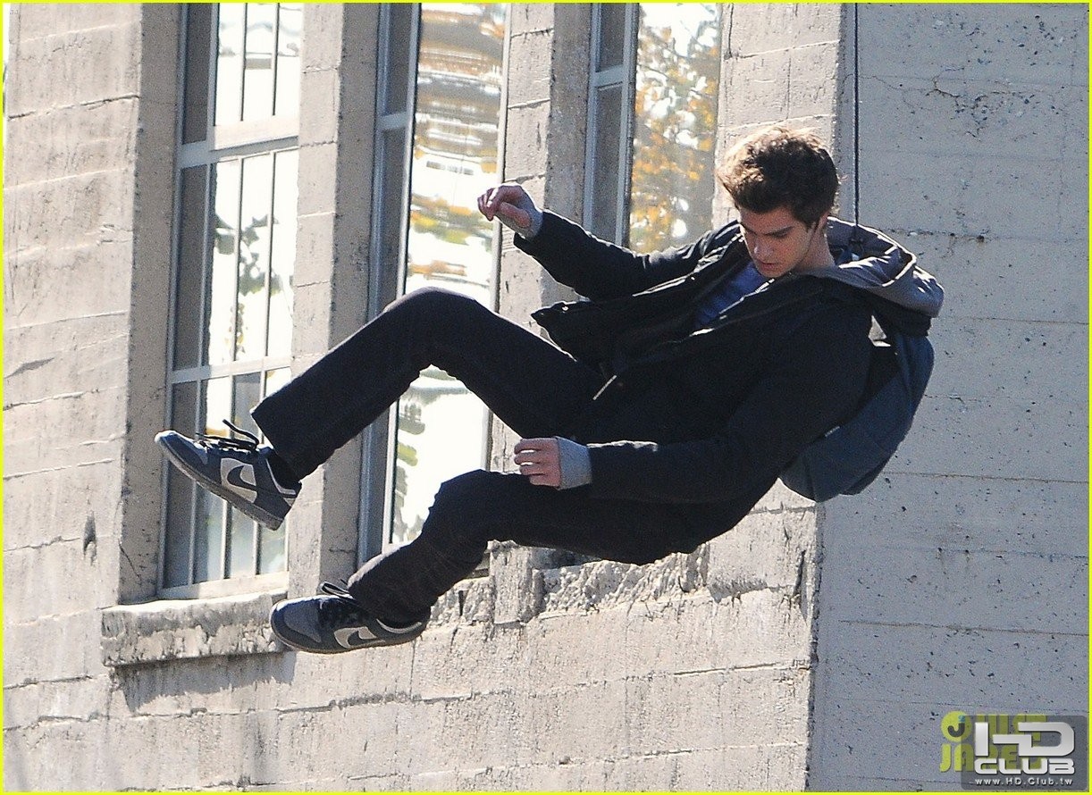 andrew-garfield-flying-spider-man-04.jpg