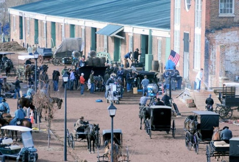 lincoln-set-photo-02.jpg