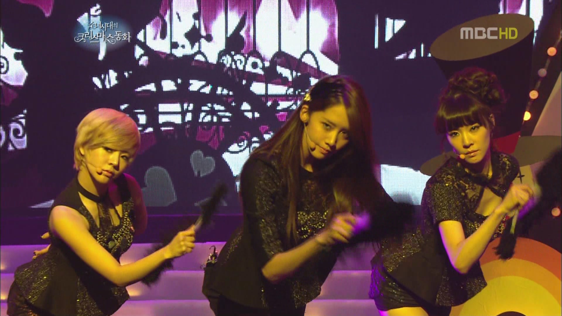 111225소녀시대의 크리스마스동화 - Enter the circus Sexy 1080i-G.tica-1.JPG