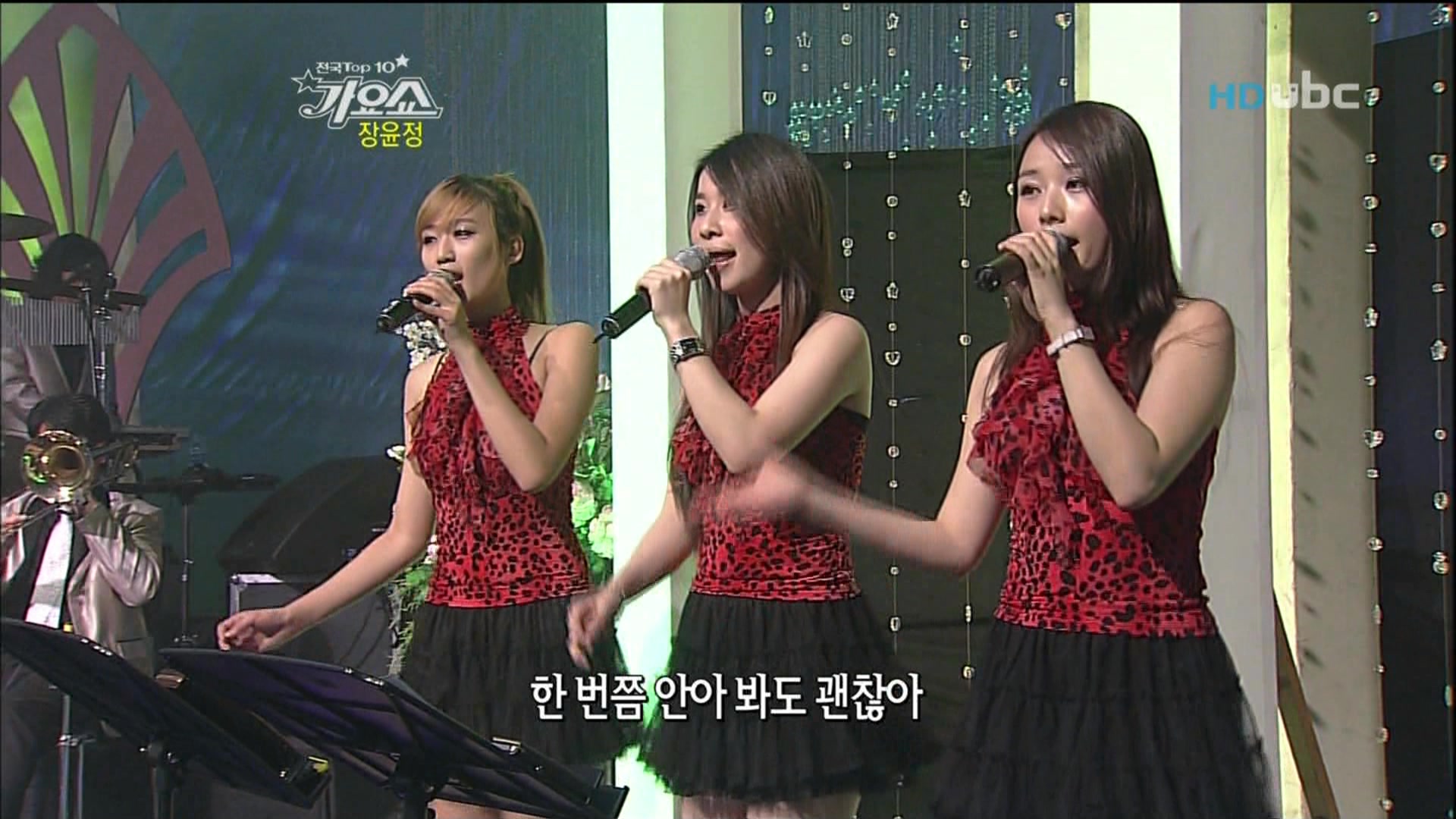 [hd.club] Jang Yoon Jeong_Olle [전국 TOP 10 가요쇼_120103]_1080_AC3_359M.0104.00.jpg