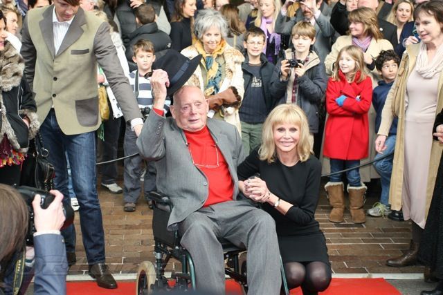 Britt Ekland and Lord Montagu.jpg
