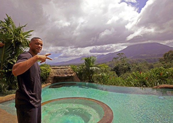 after-earth-set-photo-will-smith-2-600x427.jpg