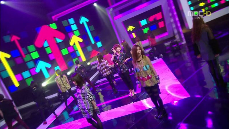 120211 T-ARA - Lovey Dovey - MBC MusicCore.avi_snapshot_02.44_[2012.02.11_20.28.05].jpg