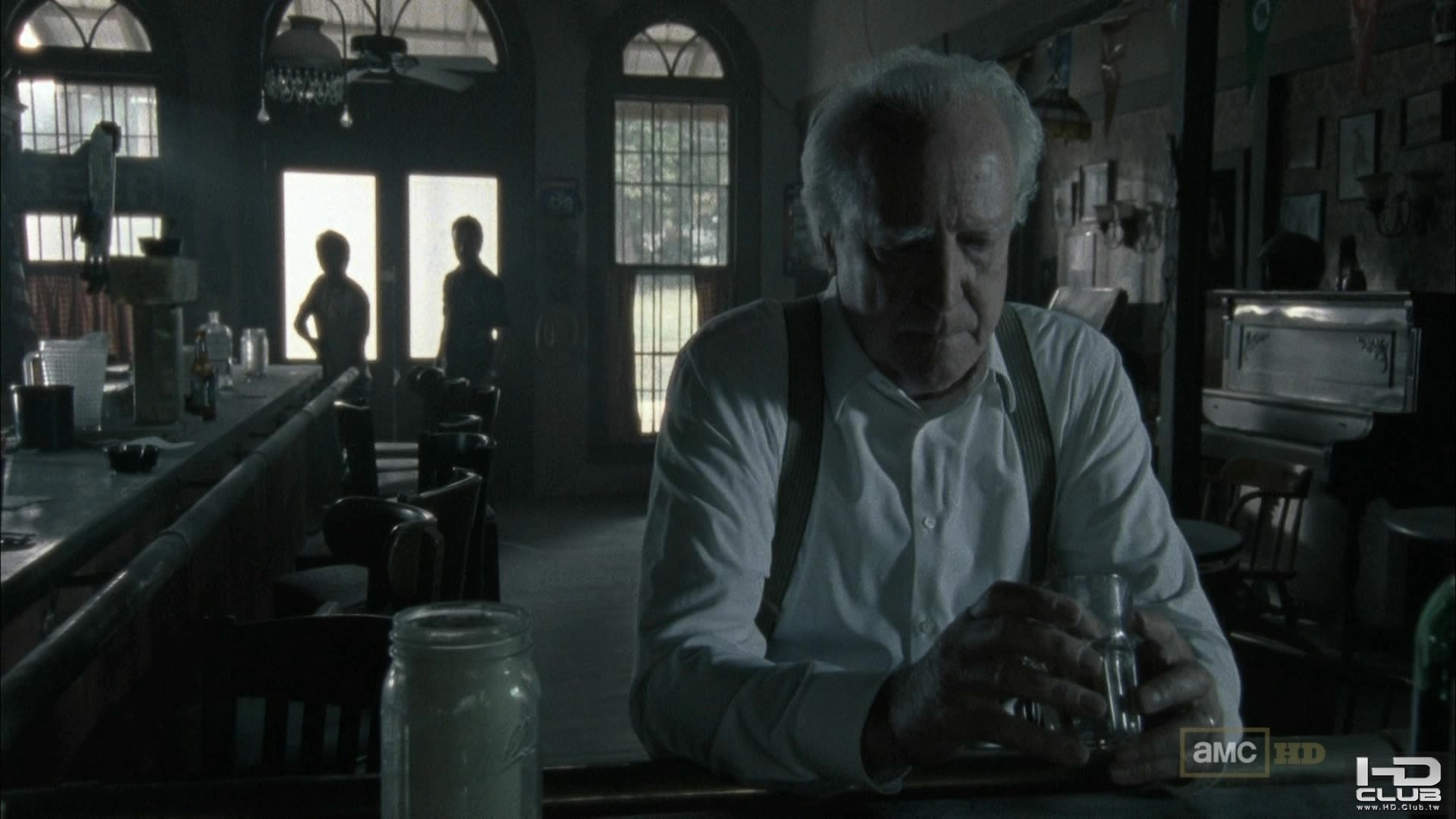 The Walking Dead S02E08.ts_20120214_170454.557.jpg