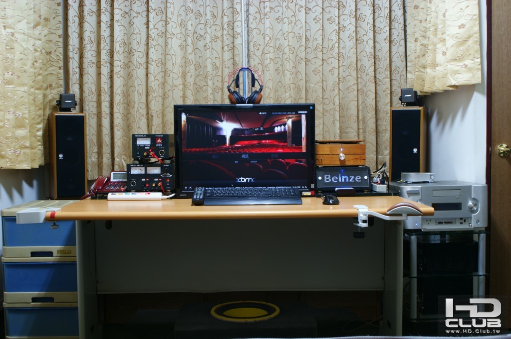2.1聲道音響 房間 電腦及音響.jpg