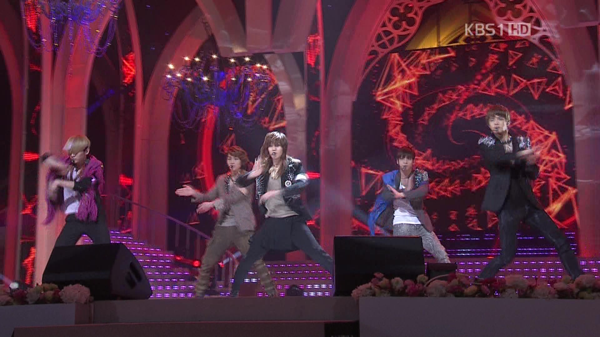 120325_KBS_핵 안보 정상회의 기념 평화음악회_LUCIFER   Sherlock_JHolic.ts_2012032.jpg