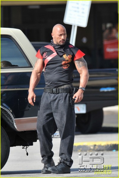 mark-wahlberg-pain-and-gain-dwayne-johnson-04.jpg
