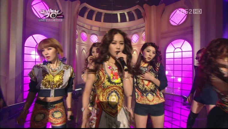 120413 KBS Music Bank 4Minute - Dream Racer   Volume Up.Ver2.ts_snapshot_06.19_[.jpg