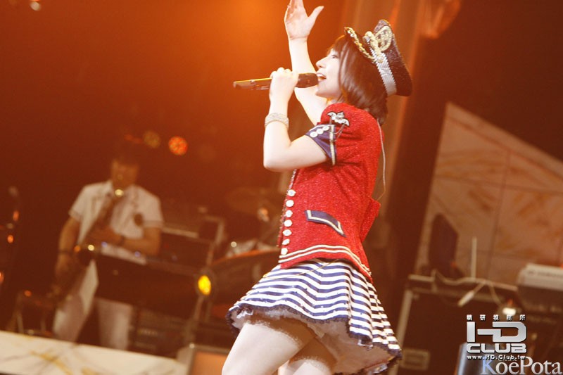 水樹奈々4.jpg
