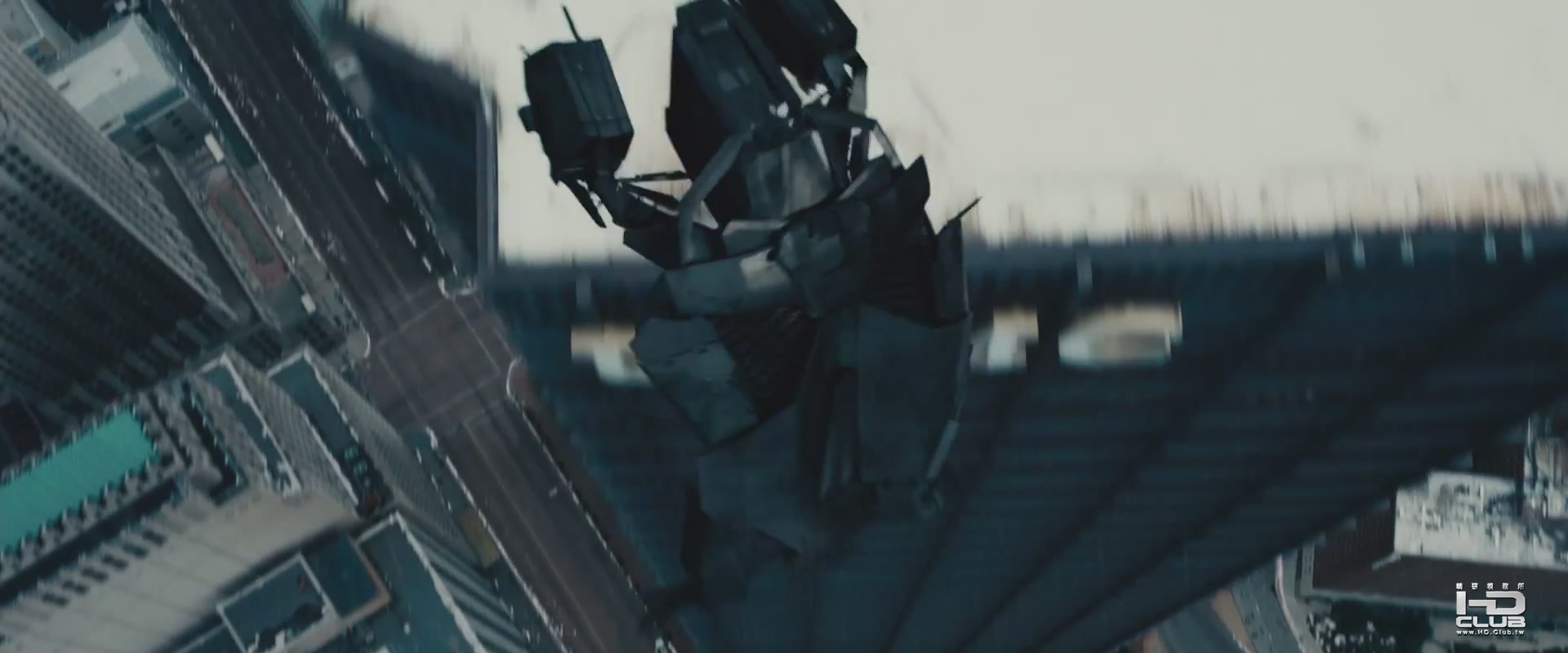 The Dark Knight Rises - Official Trailer #3 [HD](1080p_H.264-AAC)[11-43-32].JPG