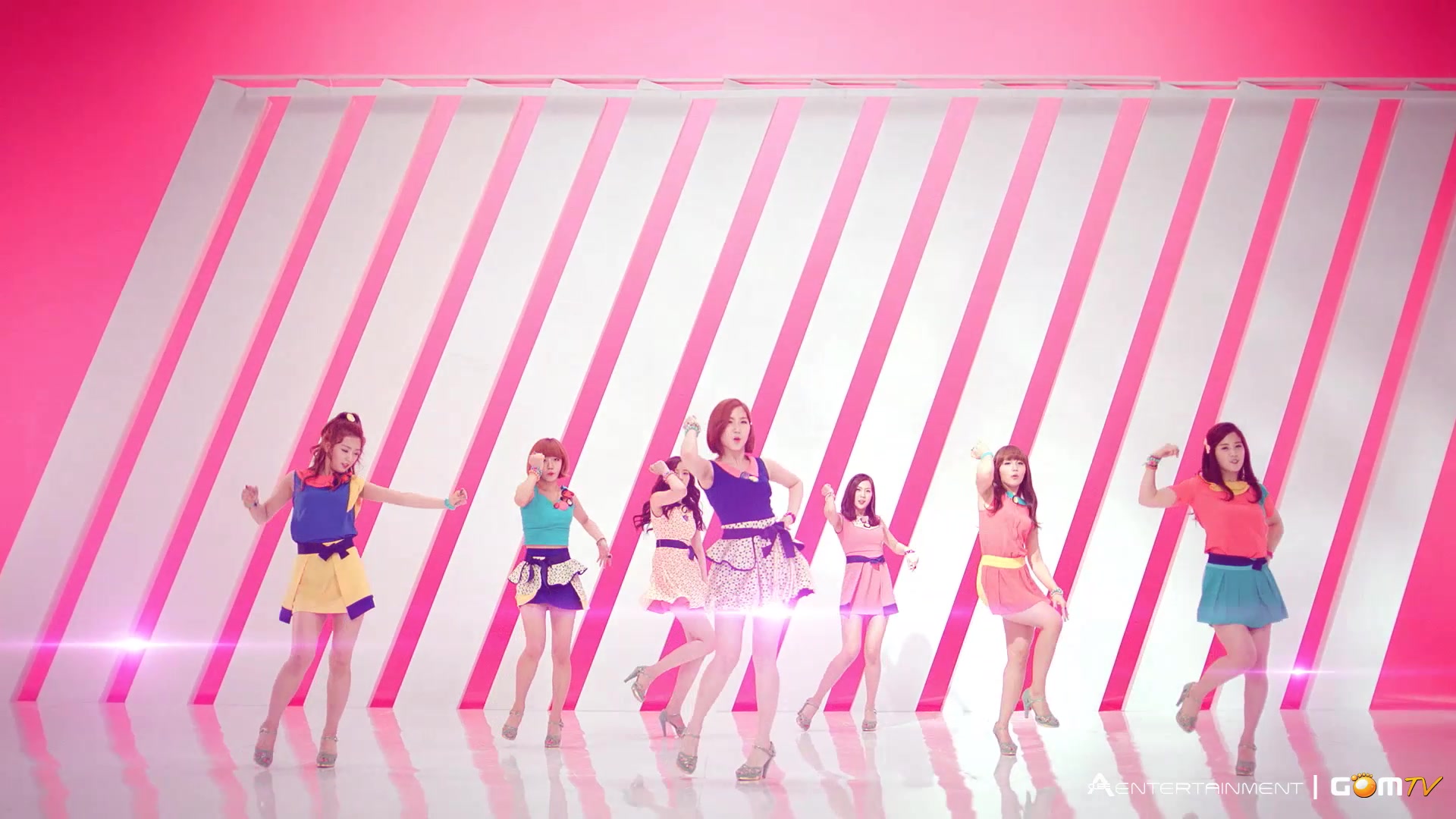 Hush_에이핑크_Full HD_PC.avi_20120509_141533.349.jpg