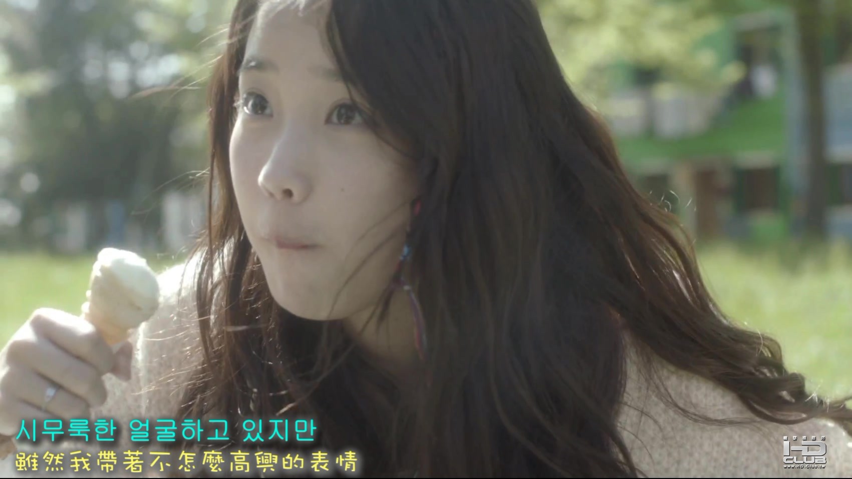 IU(아이유) _ Every End of the Day(스무 살의 봄 - 하루 끝) MV.mp4_20120512_165144.jpg