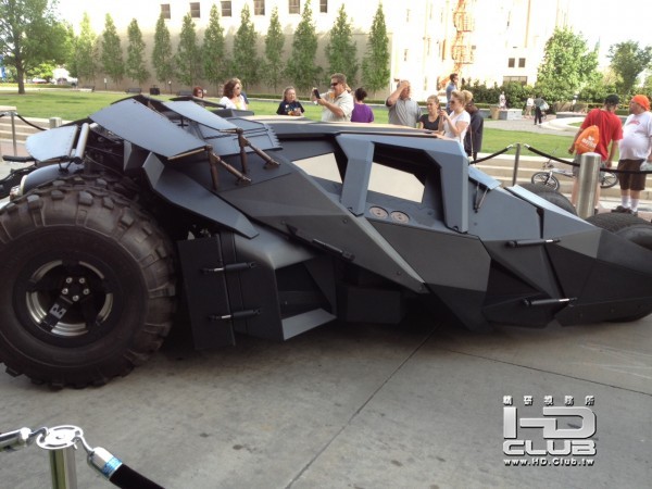 the-dark-knight-rises-tumbler-600x450.jpg