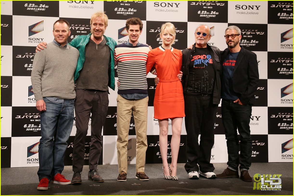 emma-stone-andrew-garfield-spider-man-tokyo-photo-call-03.jpg