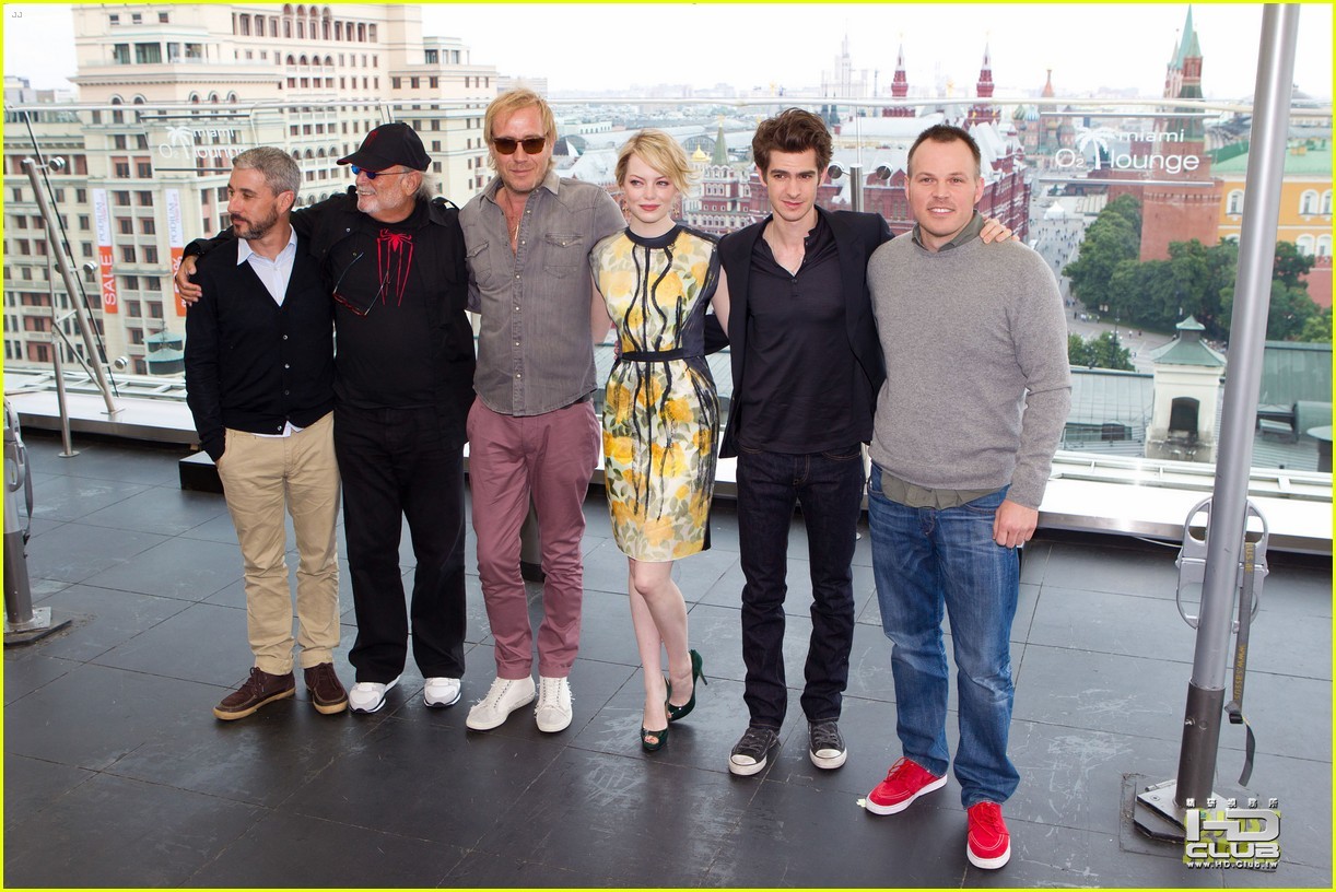 emma-stone-andrew-garfield-spider-man-russia-04.jpg