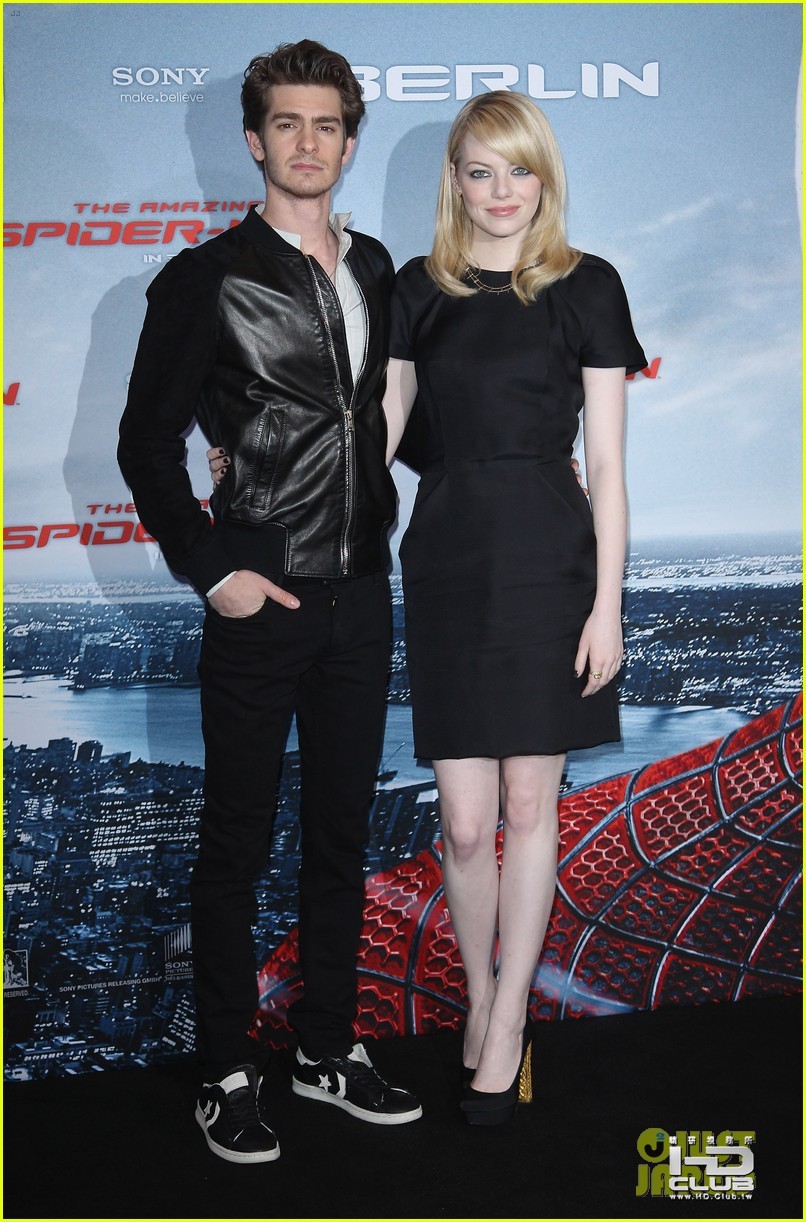 emma-stone-andrew-garfield-spider-man-germany-photocall-02.jpg