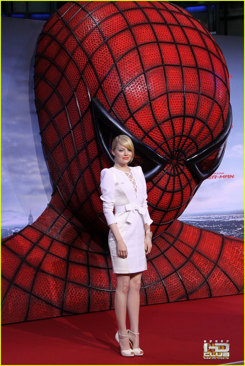 emma-stone-andrew-garfield-spider-man-berlin-premiere-01.jpg
