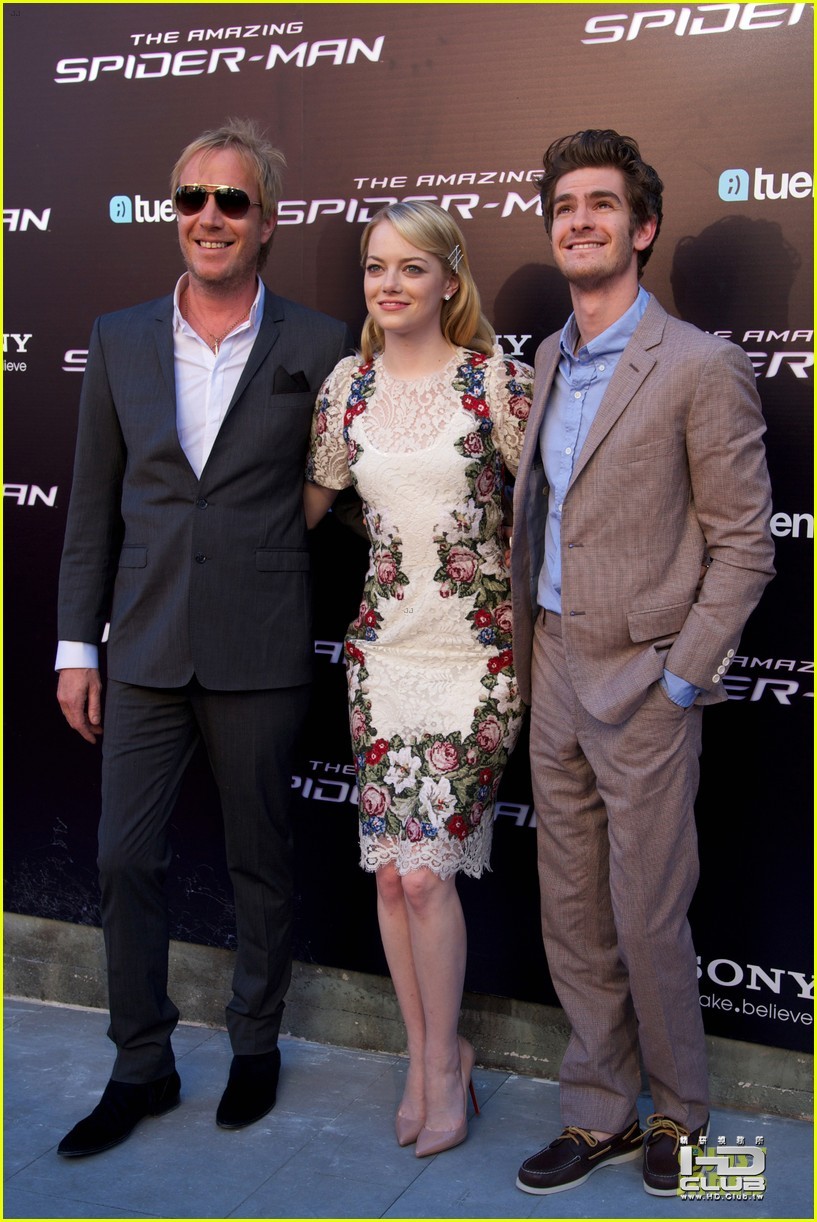 emma-stone-andrew-garfield-spider-man-spain-premiere-05.jpg