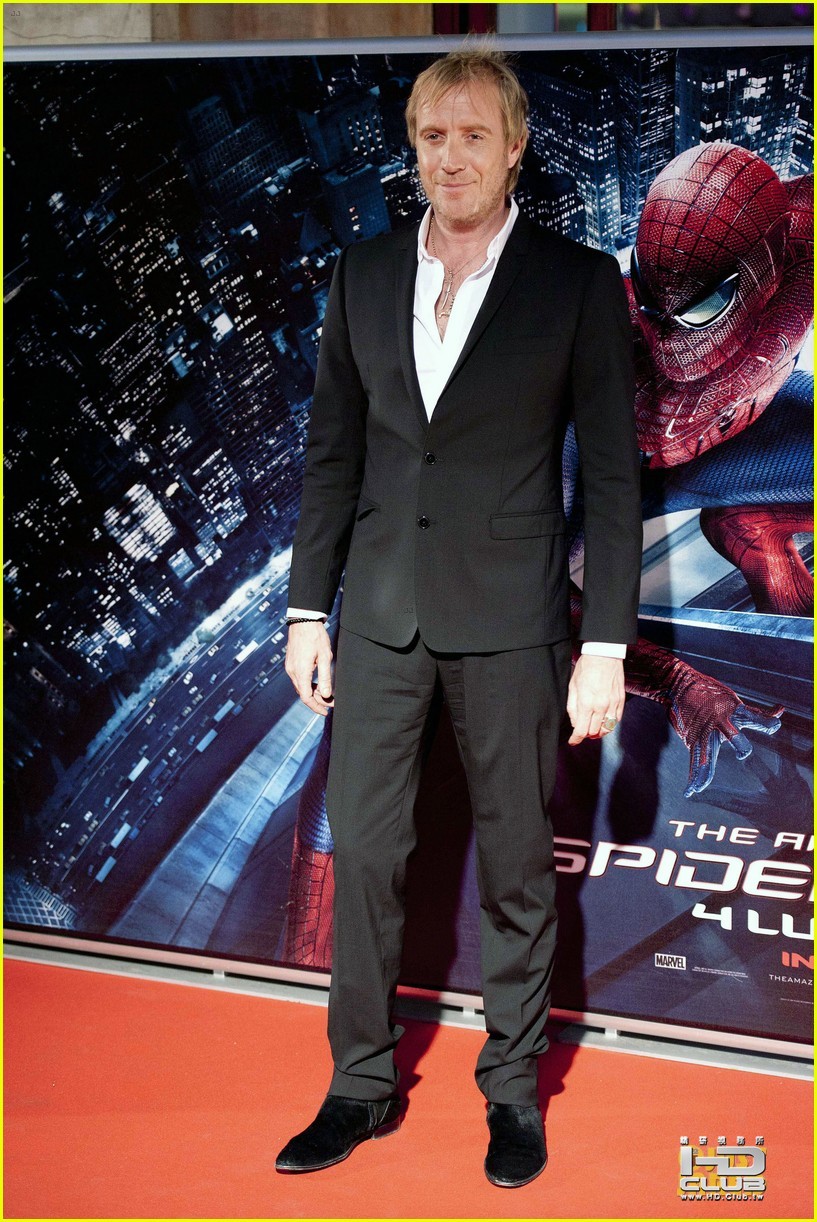 emma-stone-andrew-garfield-spider-man-rome-premiere-05.jpg