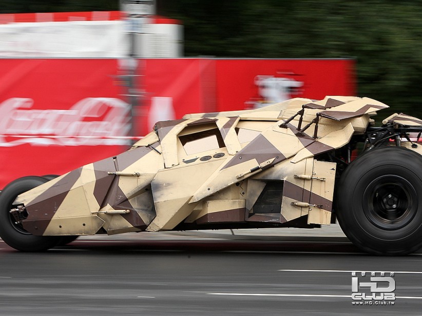 batmobil236837528.jpg