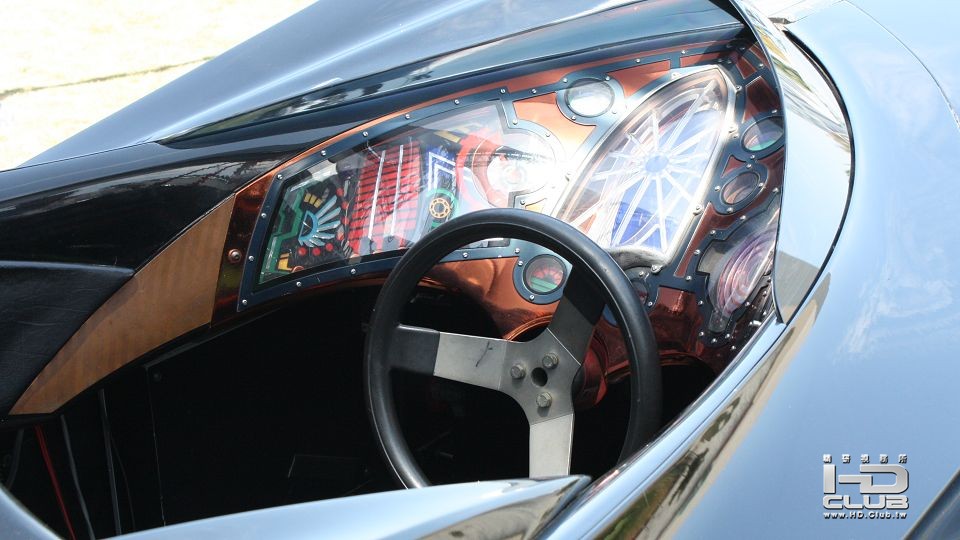 batman-and-robin-batmobile-dashboard.jpg