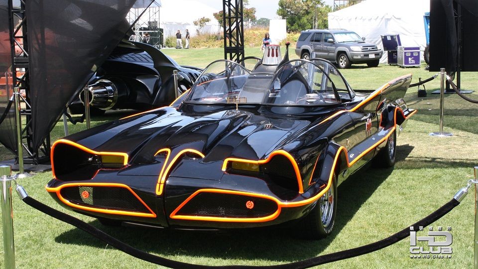 batman-batmobile-adam-west.jpg