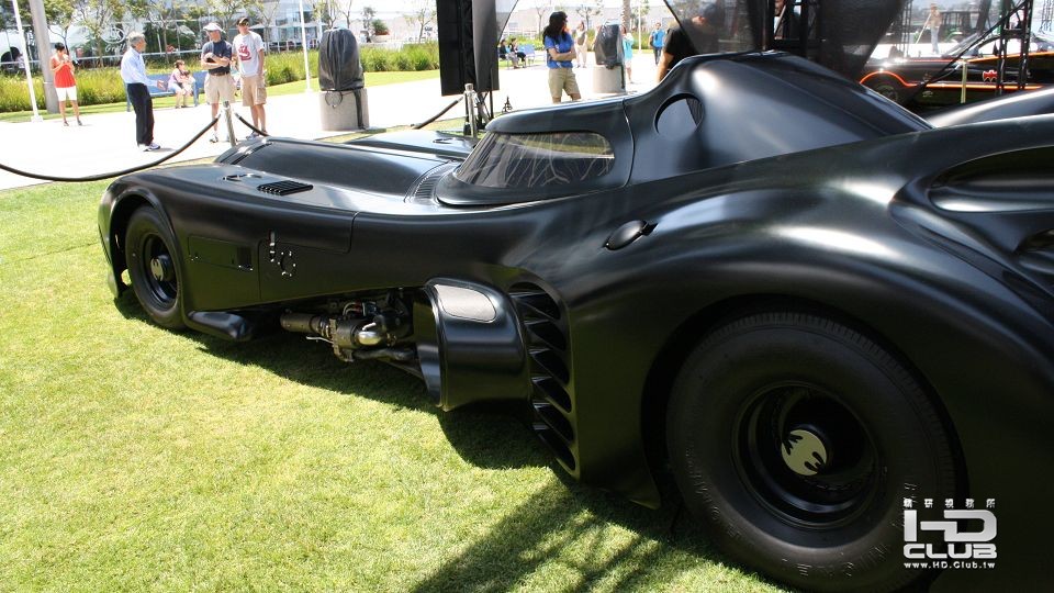 batman-batmobile-keaton.jpg
