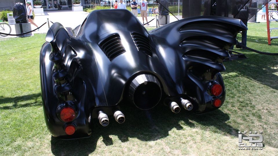 batman-returns-batmobile-keaton.jpg