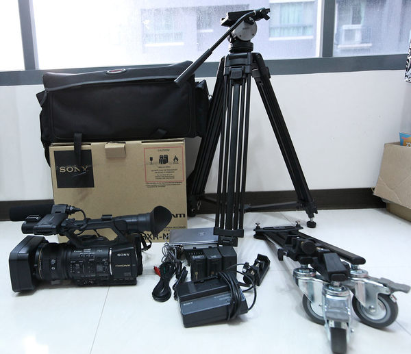 SONY HXR-NX5N公司貨 3CMOS專業級HD 1920 X 1080 記憶卡攝錄影機
