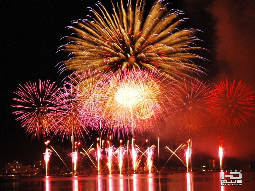 第64回諏訪湖祭湖上花火大会2.jpg