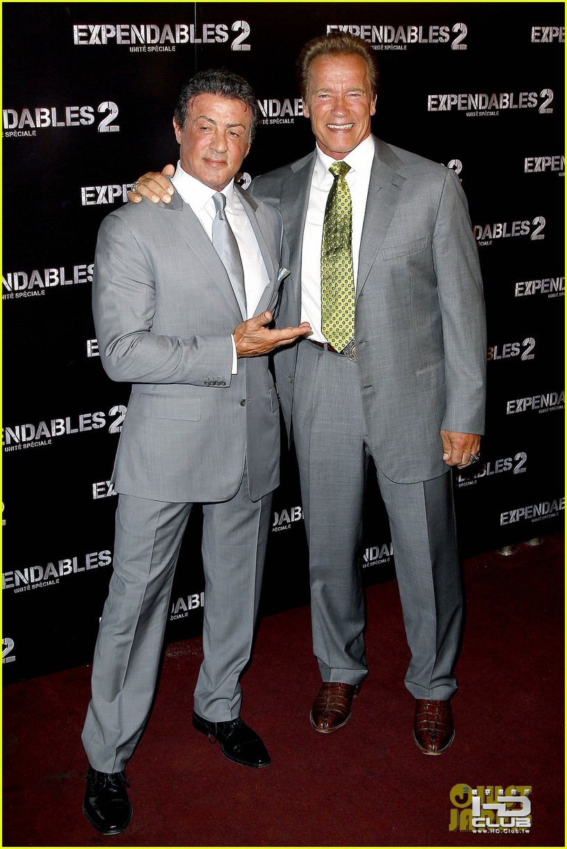 schwarzenegger-stallone-statham-expendables-2-premiere-01.jpg