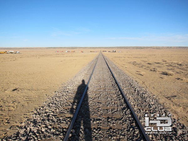 the-lone-ranger-movie-train-tracks-600x450.jpg
