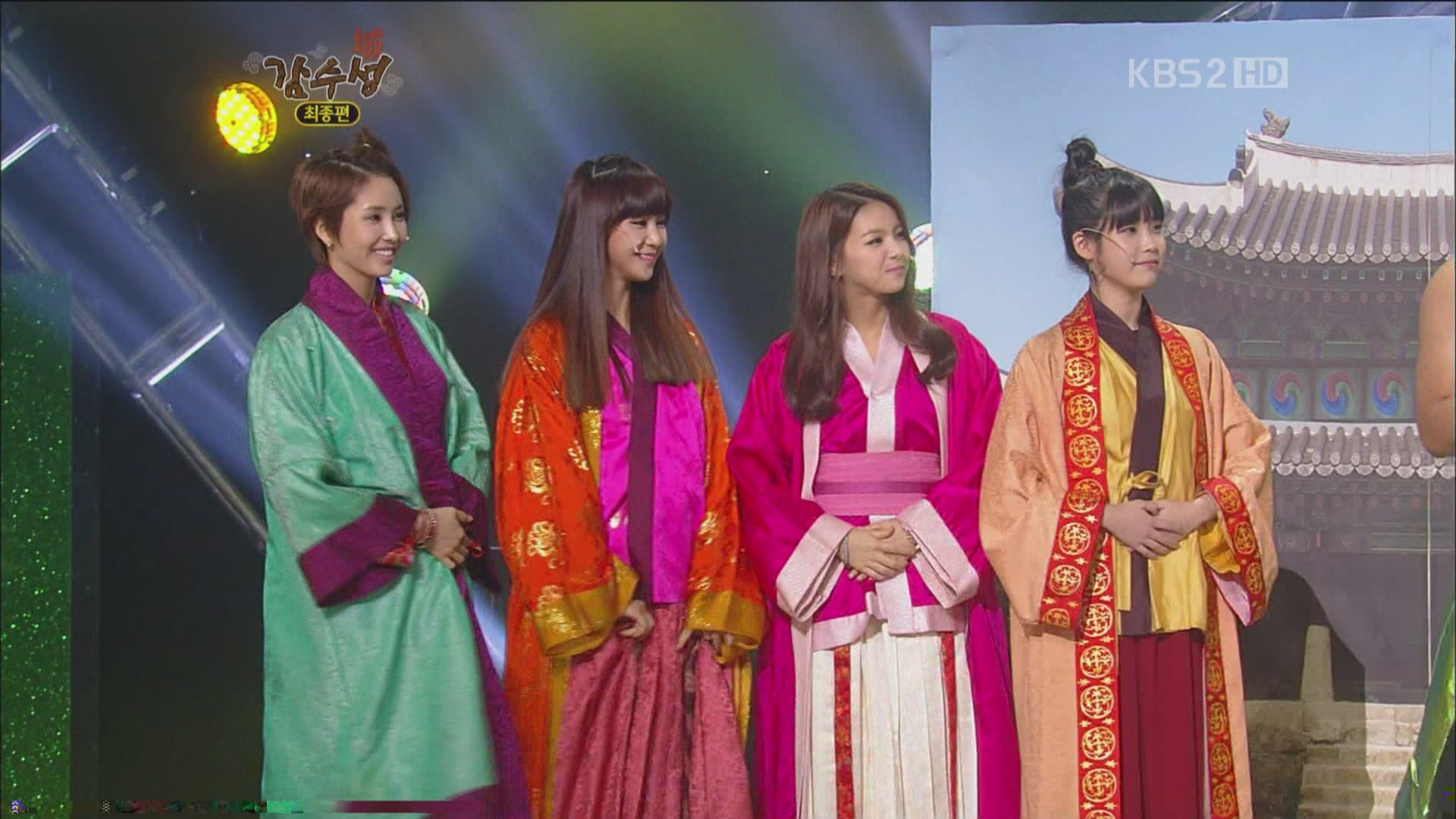 12016 개그콘서트-감수성 아이유&피에스타cut by.ET.tp.IU.JPG