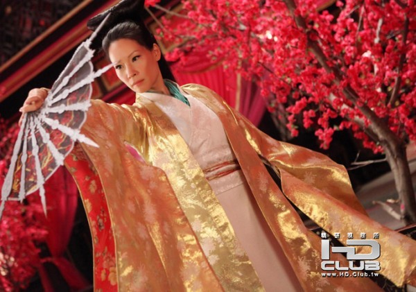 the-man-with-the-iron-fists-lucy-liu-600x421.jpg