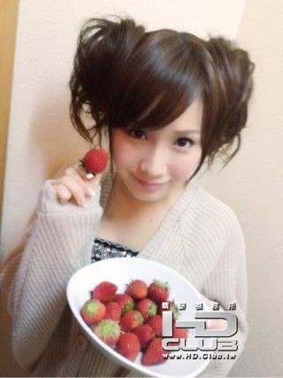 小島みなみ2.jpg