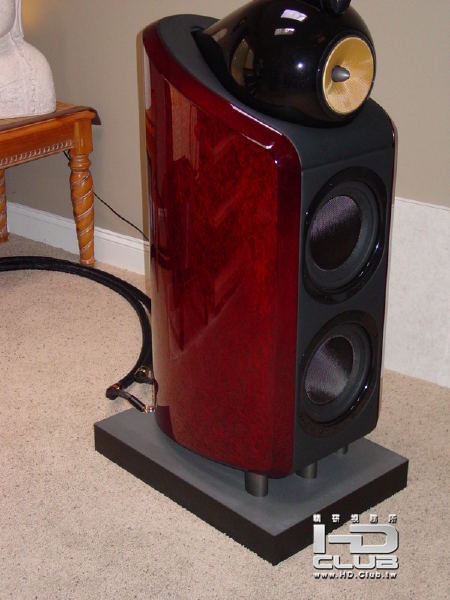 Bowers & Wilkins 800D 2.jpg