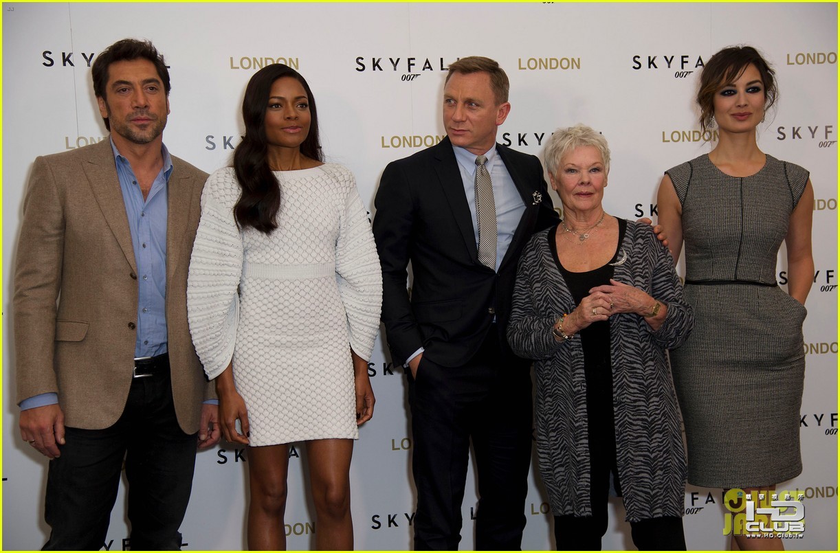 daniel-craig-skyfall-london-photo-call-04.jpg