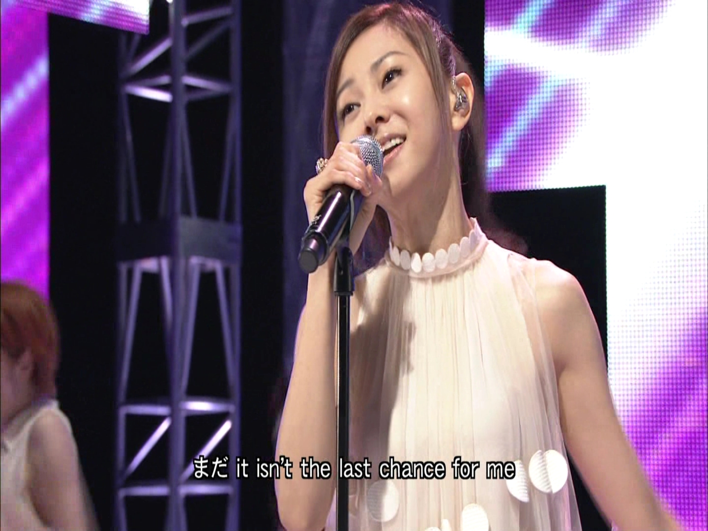 [HDTV][1080P] 倉木麻衣 - 恋に恋して (MUSIC FAIR  2012-08-18).ts_000076042.jpg